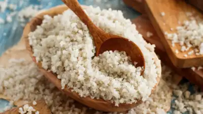 Warm water with celtic salt: 7 reasons to have it on an empty stomach
