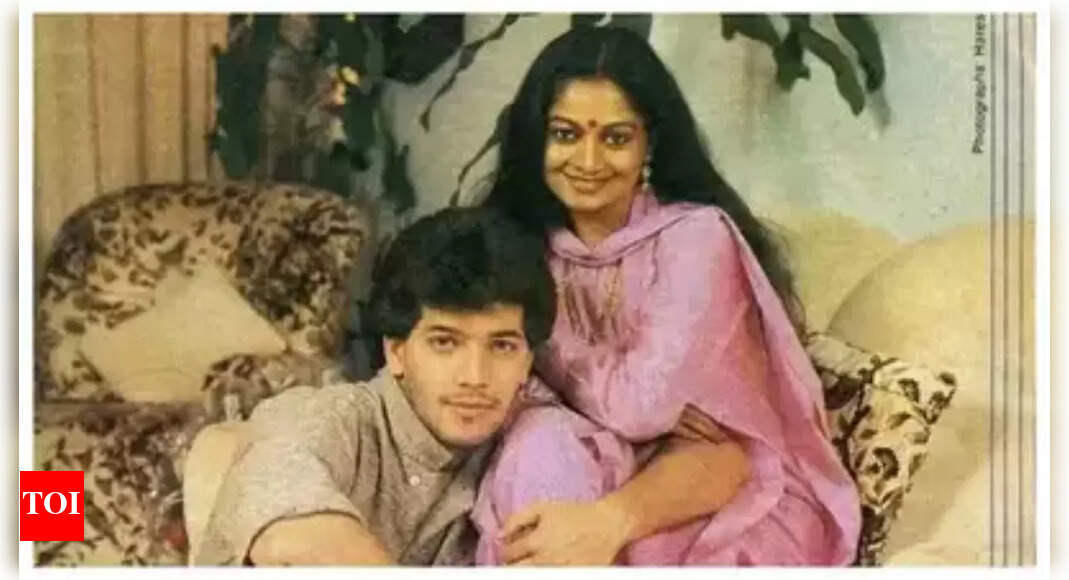 Zarina Wahab Reflects on Marriage and Family