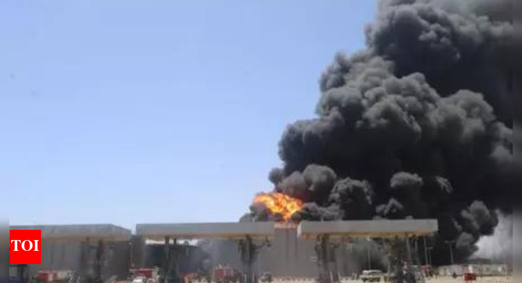 Army, Paramilitaries Clash Near Sudan's Capital City
