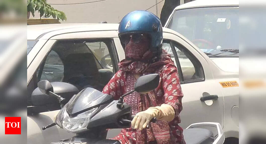 Kolkata Anticipates Thundershowers, Minimum Temp Rises Slightly