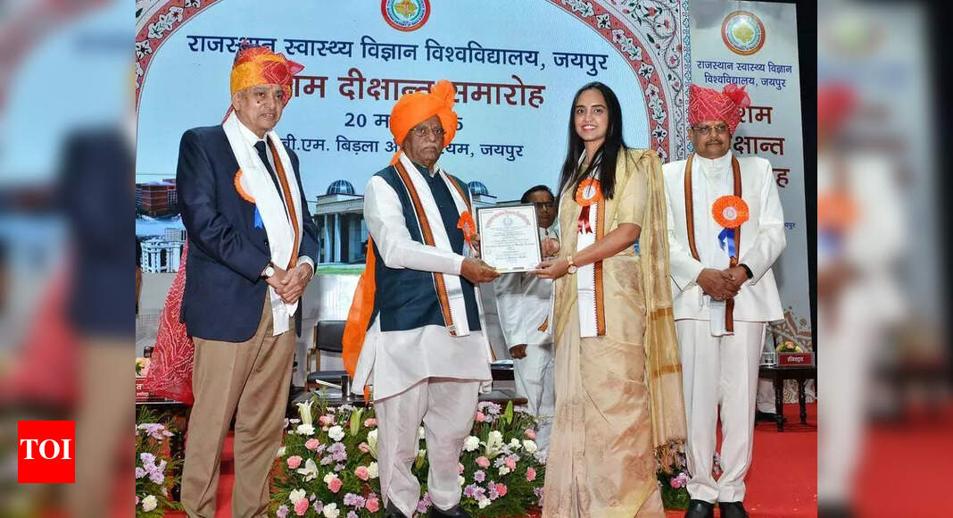 RUHS Convocation: Women Dominate with Gold Medals