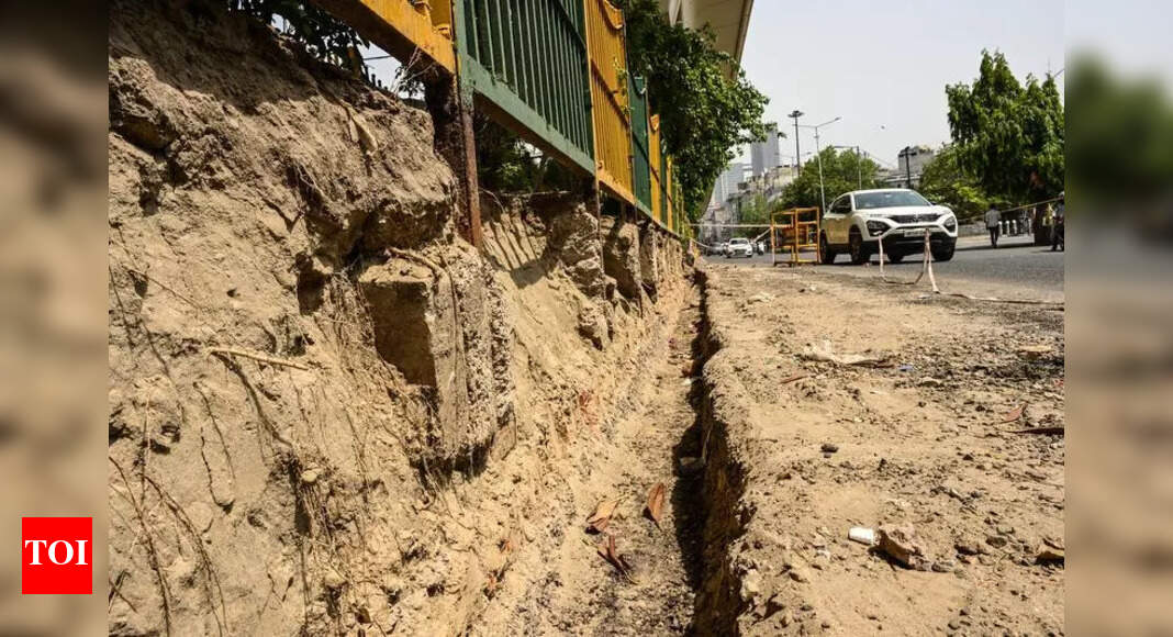 Potholes Return to DND Flyway Two Years After Repairs