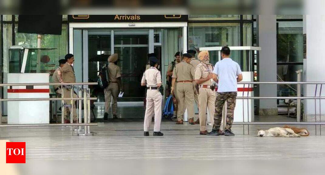 हवाई अड्डों पर धमकी देने वाला ग्राउंड स्टाफ जल्द ही सफलता के निकट भविष्य में हो सकता है भारत समाचार