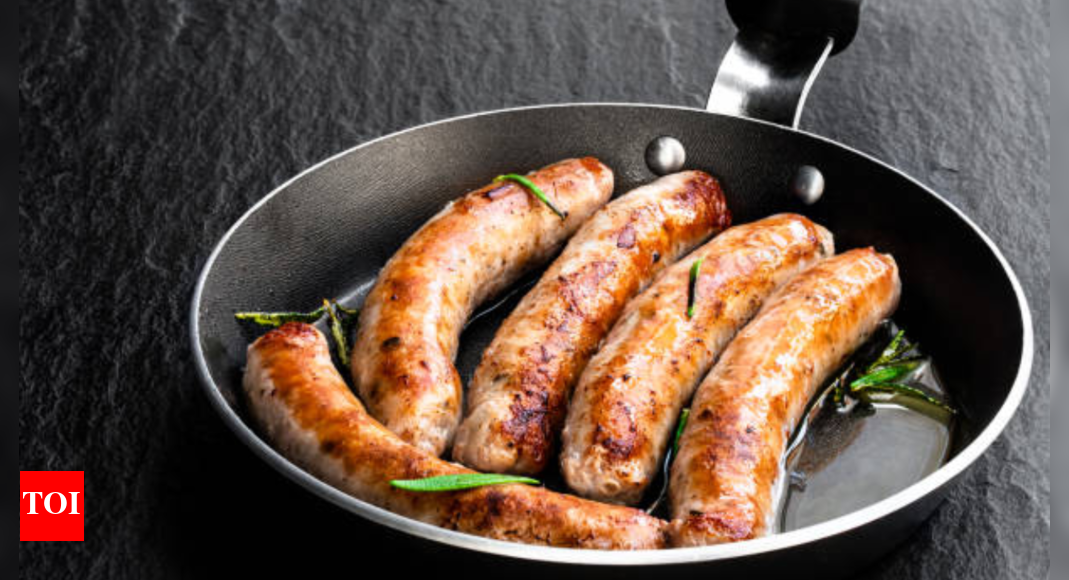 US Recalls Smoked Sausage, Chicken Coxinhas Over Listeria Concerns