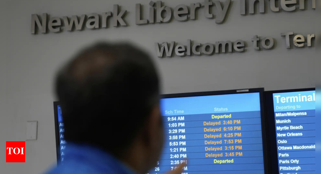 Newark airport restrictions extended till June: FAA