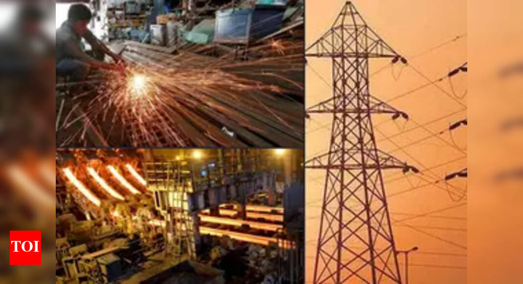Core sector growth slows to 8-month low of 0.5% in April