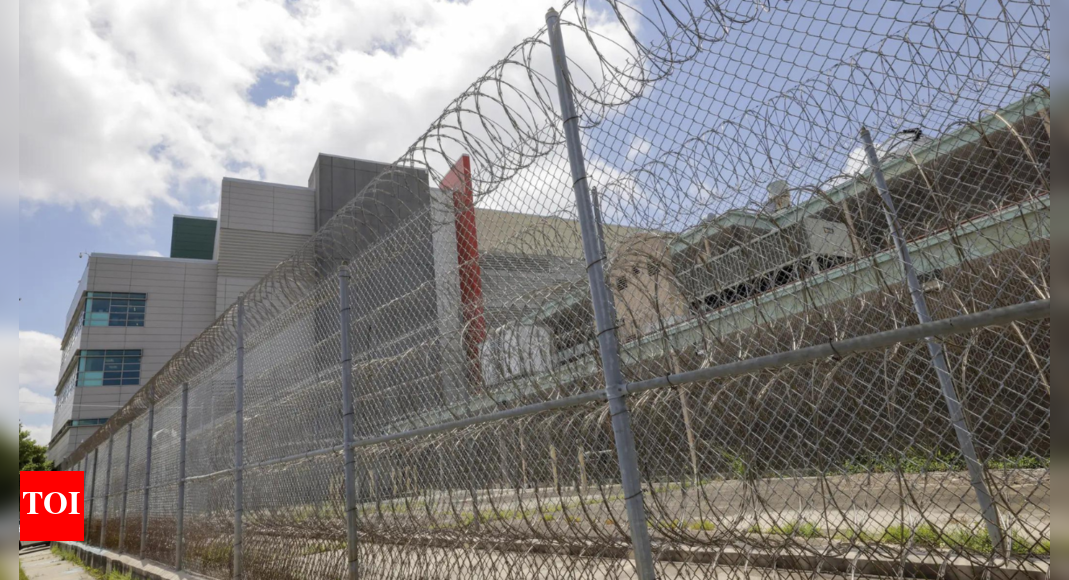 'Threatened to stab me': Staffer arrested for helping inmates escape New Orleans jail