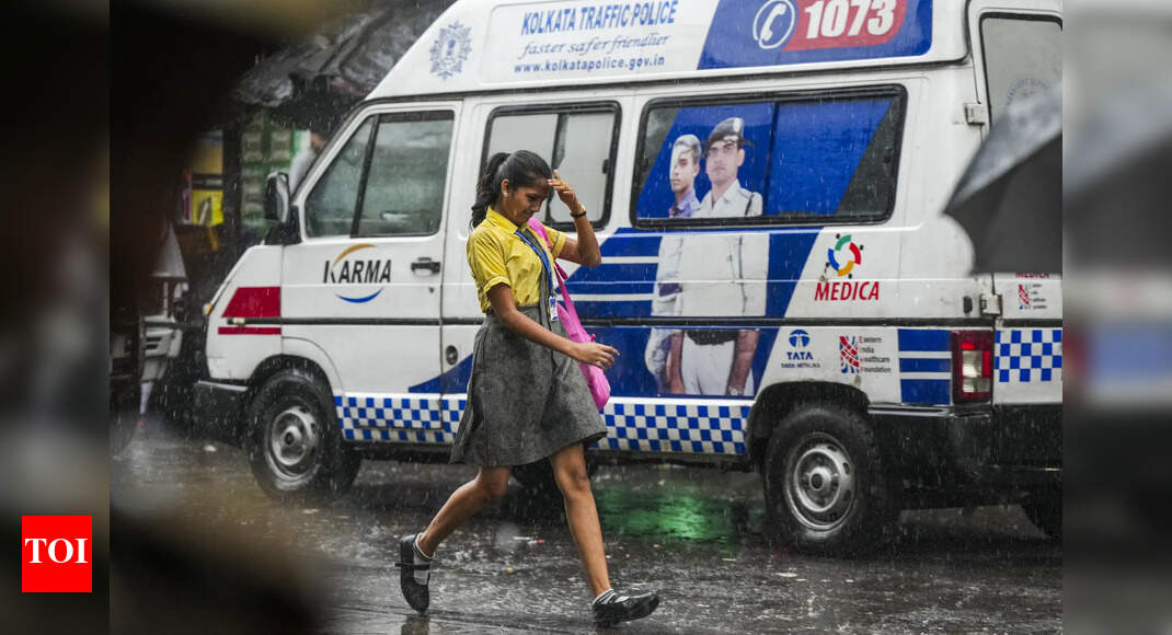 School Holidays: Heavy Rainfall alert in Bengaluru, Tamil Nadu, Kerala, Pune, West Bengal: Are schools closed in your city?