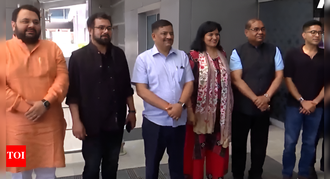 “काम पाकिस्तान के असली चेहरे को प्रकट करने के लिए है”: संजेम जेजे के नेतृत्व में ऑल -पार्टी प्रतिनिधिमंडल सिंदूर आउटरीच सर्जरी में जाता है। भारत समाचार
