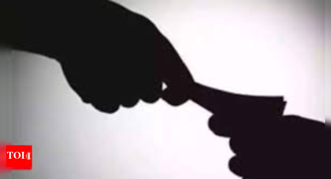 Mumbai Cooperative Officer Arrested for Accepting Bribe of Rs 2 Lakhs