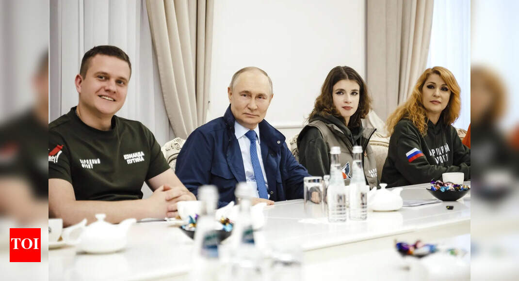 Putin visited Russia's Kursk region for first time since Moscow said it drove out Ukrainian forces