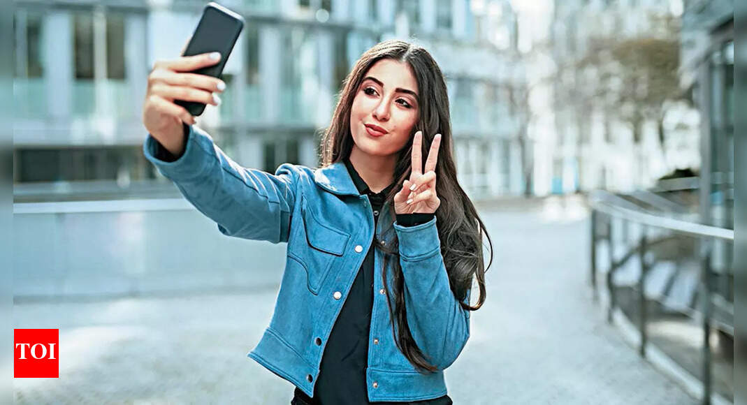 New AI tool can use selfies to predict how long a cancer patient will ...