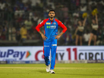 New Delhi: Delhi Capitals' captain Axar Patel during an Indian Premier League (IPL) 2025 T20 cricket match between Delhi Capitals and Gujarat Titans, at the Arun Jaitley Stadium, in New Delhi. (PTI Photo/Ravi Choudhary) *** Local Caption *** Why Axar Patel is not playing in MI vs DC match