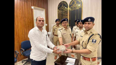 Police recover Rs4.9L robbed by Kodha gang in Ara