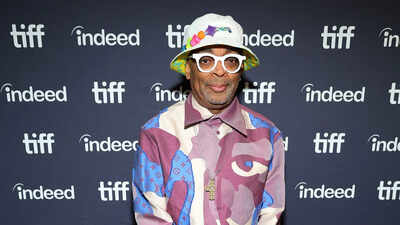 What is New York Knicks’ celebrity fan Spike Lee’s net worth? His income from movies explained