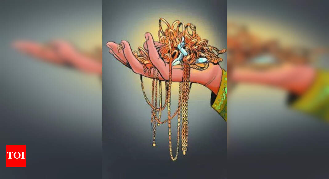Police Investigate Missing Gold Ornaments from Temple