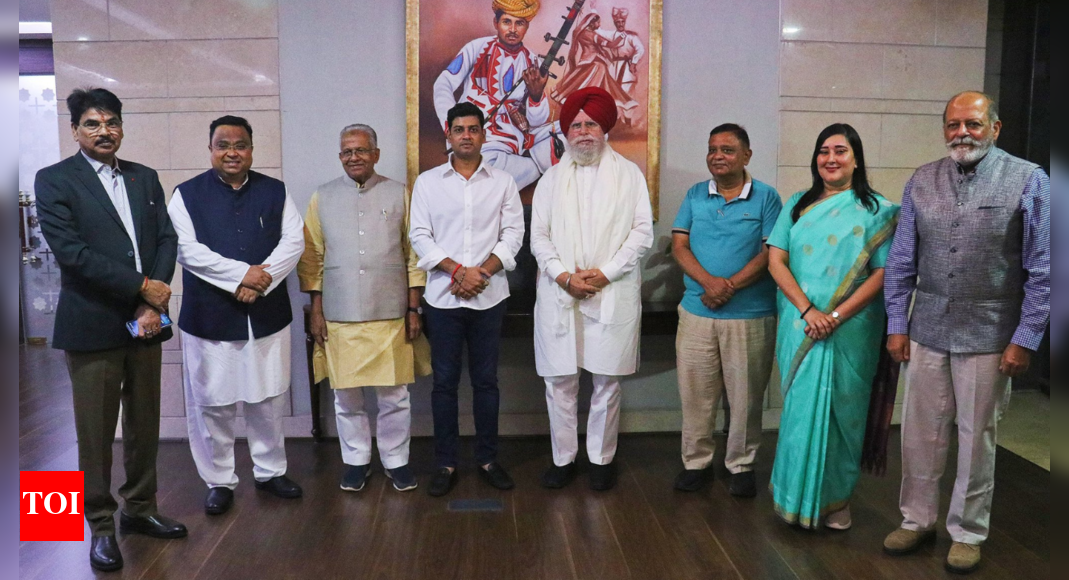 All-party delegation led by Shrikant Shinde leaves for UAE to amplify India's message on terrorism, Pakistan’s role