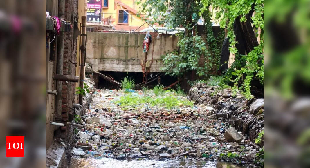 Hubballi Residents Demand Action for Deteriorating Drain