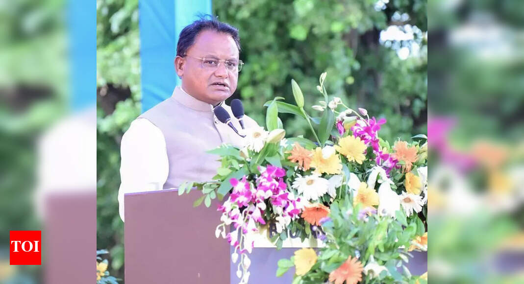 CM Directs Police to Curb Crime in Bhubaneswar Slums