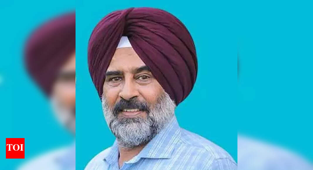 Centre Cuts Punjab's Borrowing Limit Amidst Debt Concerns