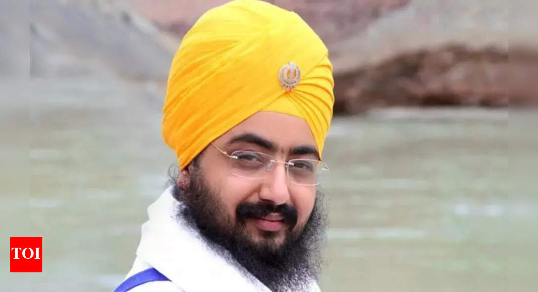 Sikh Preacher's Restrictions Lifted, Amidst Religious and Political Shifts