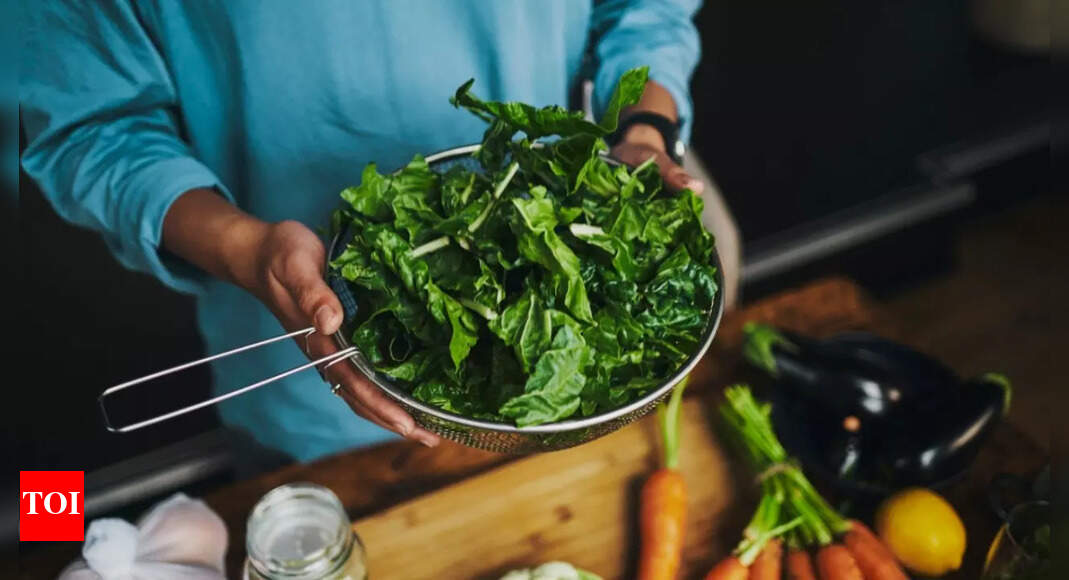 View of Spinach Side Effects: Unknown side effects of eating too much spinach ...