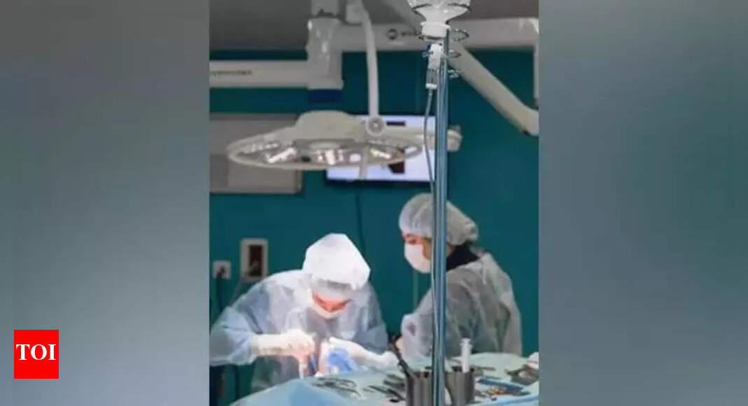 Gurugram Doctors Remove Over 8,000 Gallstones in Rare Surgery