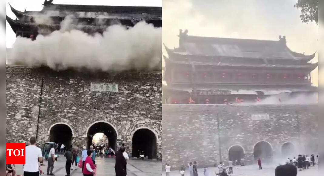 Ming Dynasty Tower Roof Collapses, Prompting Safety Concerns