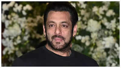Amid high security, Chattisgarh man arrested for attempting to illegally enter Salman Khan's Galaxy apartment; claims he just 'wanted to meet him'