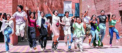 Kerala DHSE Result 2025: Girls outshine boys as Higher Secondary Examination results show overall pass percentage dips to 77.81% – Times of India