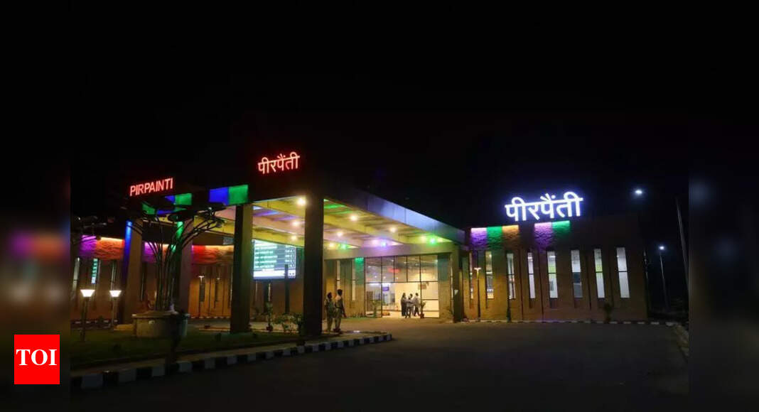 PM Modi Inaugurates Revamped Railway Stations, Boosts Infrastructure Nationwide