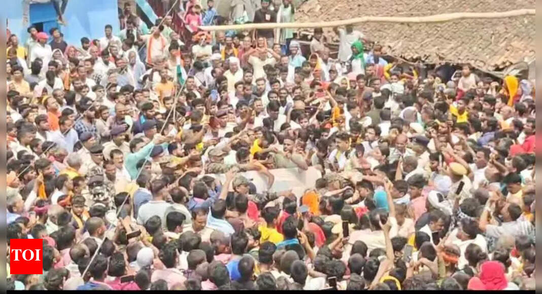 Martyr Santosh Kumar's Funeral: Tributes and Family's Grief