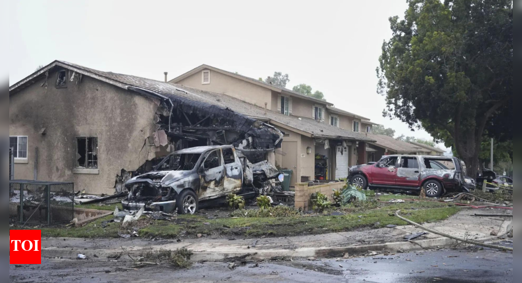 Several dead after small plane crashes into residential area in US