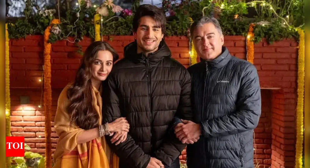 Jugal Hansraj Defends Ibrahim Ali Khan's Performance