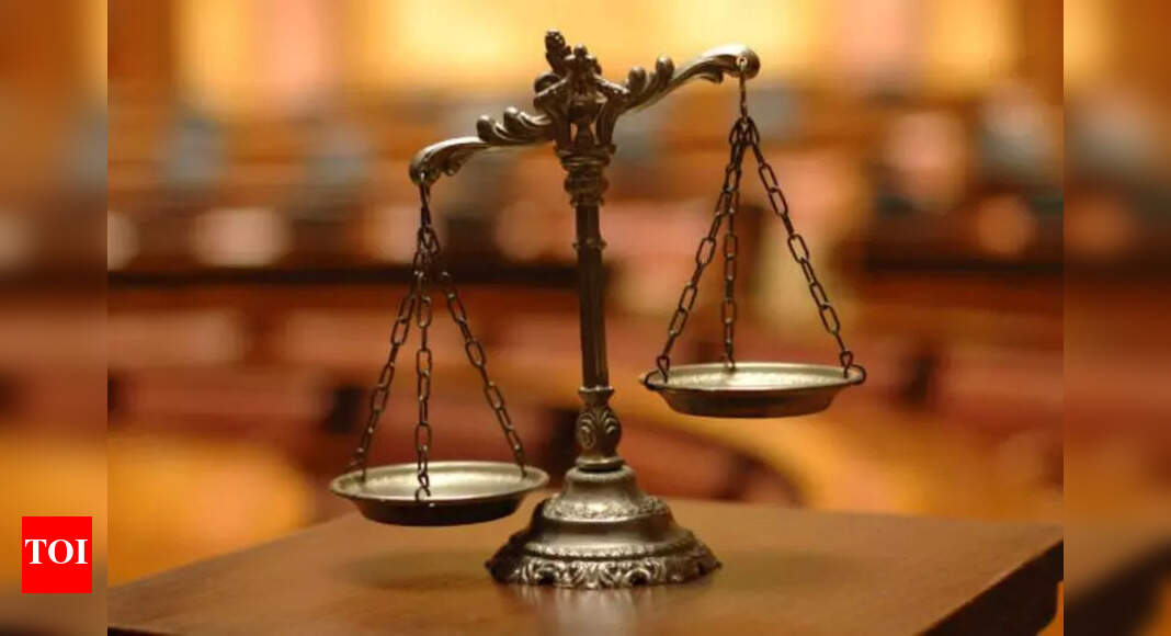Atiq Ahmad's Lawyer Granted Parole for Mother's Last Rites