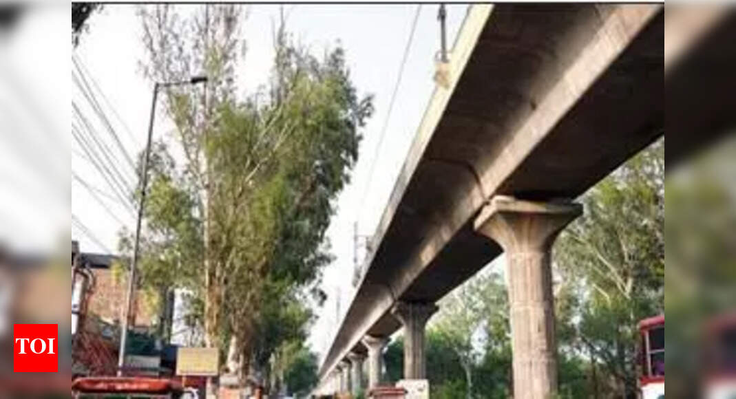 Ghaziabad Hit by Dust Storm, Causing Chaos and Disruptions