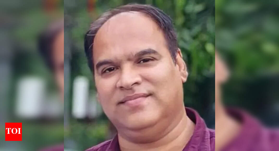 FIR Filed Against Cartoonist Hemant Malviya in Indore