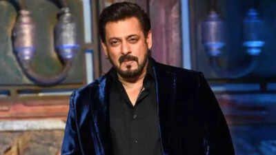 When Salman Khan hilariously blamed Sooraj Barjatya for not getting married, here’s what Salim Khan had said!