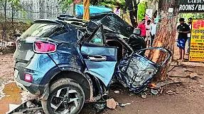 3 childhood friends die in high-speed SUV crash on Bhopal-Indore highway