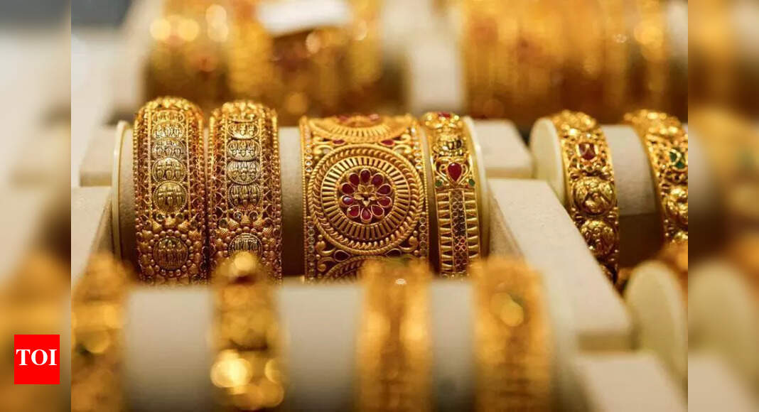 Ahmedabad Jewelers Raise Concerns Over Gold Import Quotas