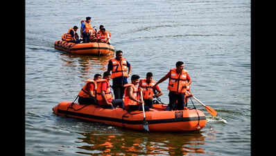 Red alert: NDRF, SDRF ready in Kovai, Ooty