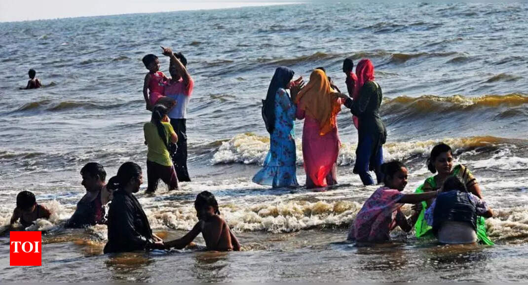 Mumbai: BJP Objects to BMC's Beach Safety Robots from Turkiye