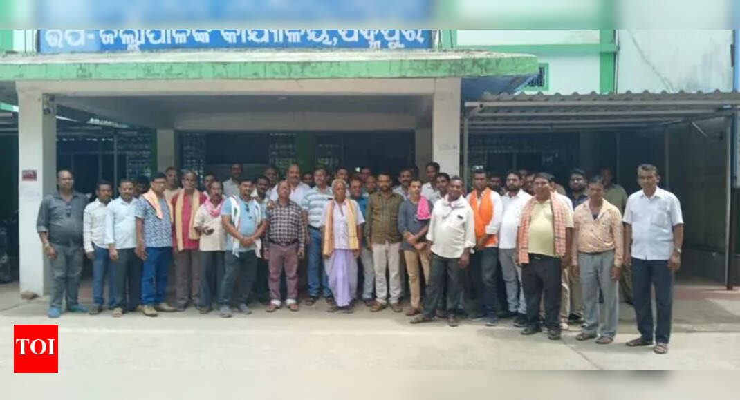 Bargarh Parents Protest Over Withheld CBSE Results