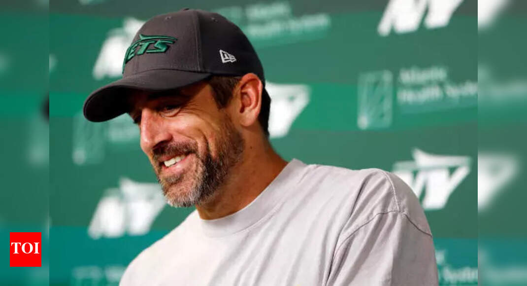 Aaron Rodgers Fuels Speculation About NFL Return and Steelers