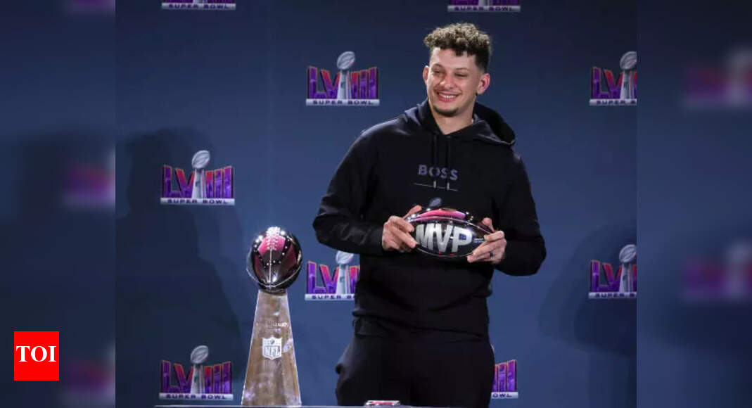 Chiefs' Mahomes Aims for Comeback, Possible Contract Extension in 2025