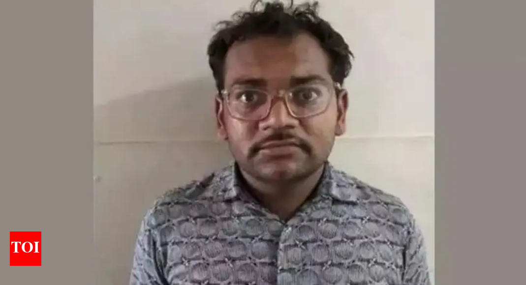 Guj ATS arrests health worker for sharing BSF, Navy info with Pak spy