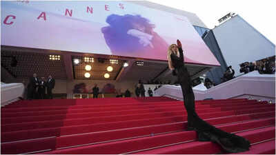 Power outage hits France, impacts Cannes film festival; probe underway
