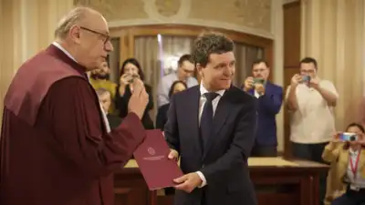 Угорська нація, молдавські виборці рятують румунську демократію – часи Індії