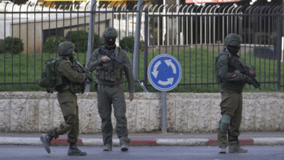 Air raid sirens in Jerusalem as army says intercepts Yemen missile