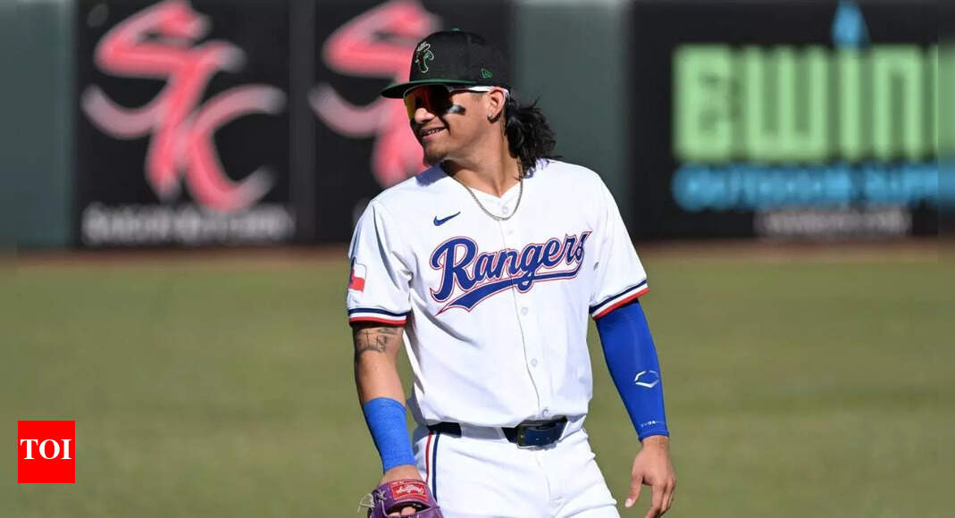 Texas Rangers promote Alejandro Osuna to replace injured Joc Pederson: Report